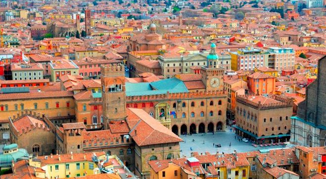 Какой седьмой по величине и количеству проживающих в