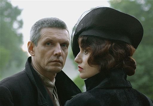 Почему Мастера озвучивает С.Безруков в фильме "Мастер и